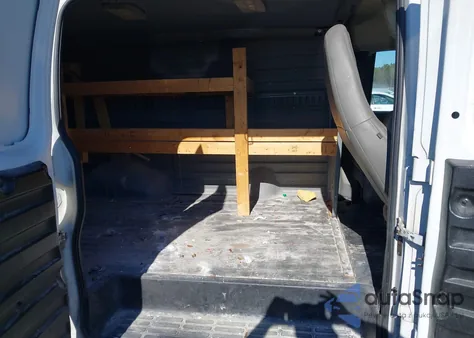 2018 Chevrolet Express 2500 Work Van из США, поврежденный, VIN 1GCWGAFG3J1316892